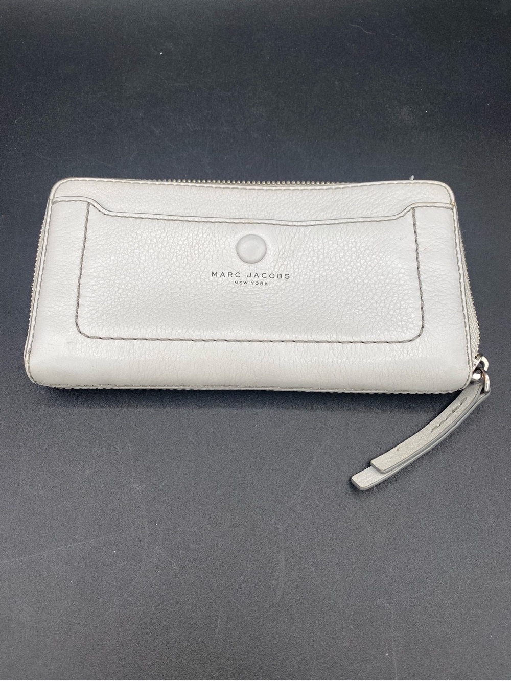 Marc Jacobs Grey Pebbled Leather Continental Zip Around Wallet Light Grey